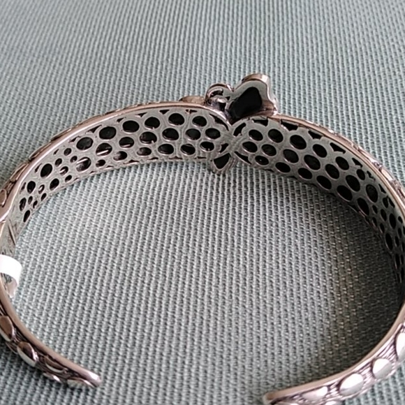 BALI LEGACY BUTTERFLY CUFF BRACELET - Picture 3 of 10